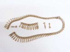 A 9ct gold necklace, 13.3g