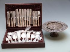 Six place setting canteen of King's pattern silver plated cutlery and an Elkington tazza, diameter