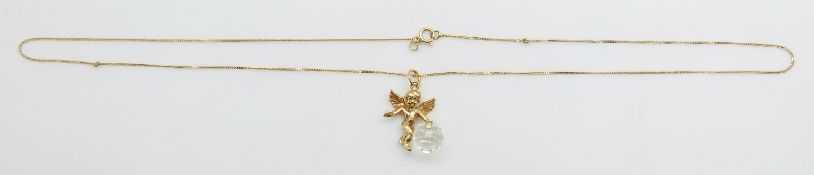 A 9ct gold cherub pendant and chain, 3.5g