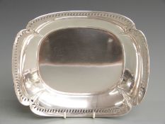 George V hallmarked silver dish with pierced and shaped rim, London 1912 maker. Manoah Rhodes and