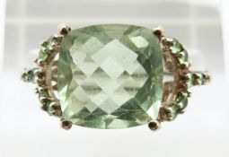 A 9ct gold ring set with quartz, 3.2g, size J