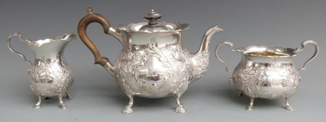 Goldsmiths & Silversmiths Company Ltd Edward VII hallmarked silver three piece teaset with