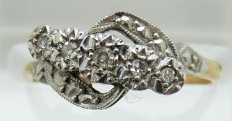 An 18ct gold ring set with a diamond in a platinum illusion setting, in original Stroud box, 2.6g,