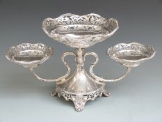 Edward VII hallmarked silver centrepiece set with three pierced pedestal bon bon dishes with