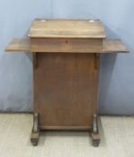 Victorian oak clerk's desk with lift up lid, fitted interior and twin inkwells, W103 x D50 x H96cm