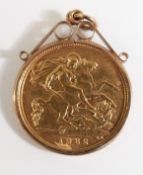 1982 gold half sovereign and mount, 5.2g