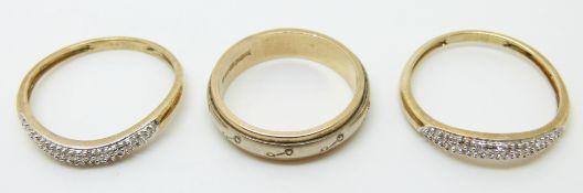 A 9ct gold bi-coloured wedding band and two 9ct gold rings set with diamonds, 7.1g