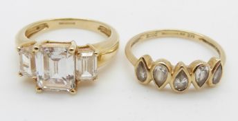 Two 14ct gold rings set with cubic zirconia 7.5g