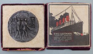 1915 RMS Lusitania German medal in original box