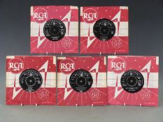 RCA - 34 singles on black / silver RCA, most in company sleeves