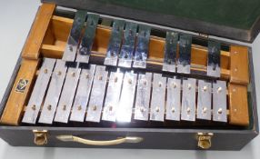 Hohner, London Granton double glockenspiel with thirteen 'natural' and eight sharp keys, in hard