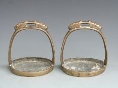 Pair of 19th century Chinese bronze/brass stirrups, H17cm