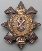 Black Watch Regiment Officer's hallmarked silver cap badge, maker's mark for T B Wilkins, Birmingham