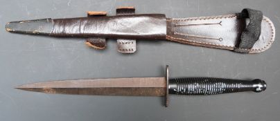 Commando dagger in leather sheath, blade length 18cm