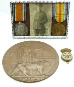 British Army WWI medals comprising War Medal and Victory Medal named to 38722 Pte T E Jones, East