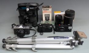 Fujica ST605 SLR camera with 1:2.2 f=55mm lens, Albinar 1:2.8 f=135mm screw mount lens, boxed