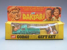 Corgi Toys diecast model Gift Set No.7 Daktari Land Rover 109 WB with figures and animals, in