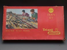 Tri-ang 00 gauge electric train set with Princess Elizabeth locomotive, RBX, in original box.