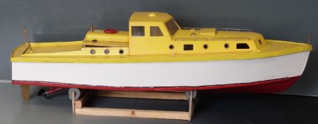 Model remote control boat of a Halvorsen 38ft seaplane tender with electric motor, length 95cm.