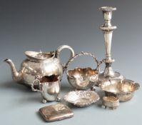 Victorian hallmarked silver pierced and embossed bon bon dish, Birmingham 1900, width 10.5cm and a