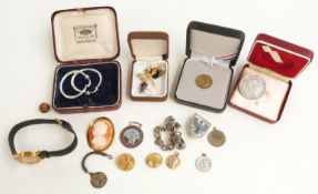 9ct gold earrings, cameo brooch, silver earrings, vintage jewellery box, silver coin etc