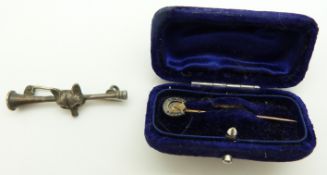 Victorian horseshoe stick pin in original box and silver brooch depicting a fox and horn, Birmingham