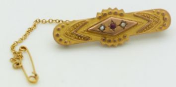 Edwardian 9ct gold brooch set with paste and seed pearls, Chester 1902