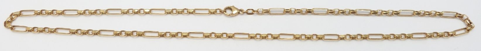 A 9ct gold necklace made up of oval and elongated links, 13.3g