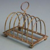 Victorian hallmarked silver seven bar toast rack, London 1889 maker William Hutton & Sons, length