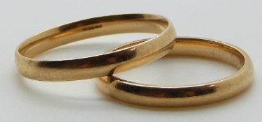 Two 9ct gold rings/ wedding bands, 5.1g.