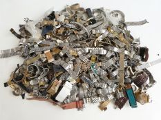 A very large quantity of wristwatch straps and bracelets including Seiko, Accurist and