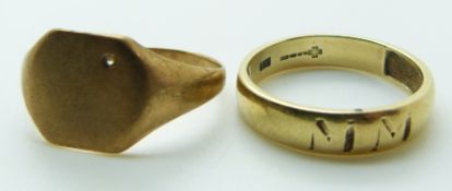 A 9ct gold signet ring and 9ct gold wedding ring, 5.7g