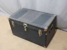 Vintage travelling trunk, width 91cm
