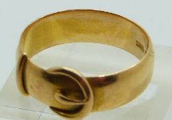 Victorian 18ct gold buckle ring, Birmingham 1889, size T, 6.4g,