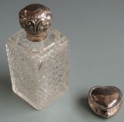 Mappin & Webb Victorian hallmarked silver lidded cut glass dressing table bottle, London 1898 height