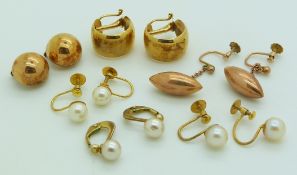 A pair of 9ct gold Victorian earrings, four other pairs of 9ct gold earrings two set with pearls (