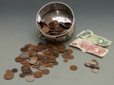 A small collection of UK and some overseas coinage Queen Victoria onwards, includes approximately