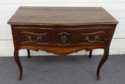 19thC French mahogany Serpentine fronted hall table raised on cabriole legs 103 x 55 x 76cm