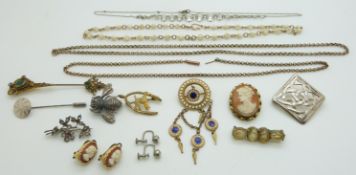 A collection of brooches, Art Deco necklace, citrine, paste, yellow metal necklace etc