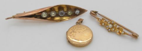 Edwardian seed pearl brooch, 9ct gold leaf brooch, and a 9ct gold locket, 8.6g
