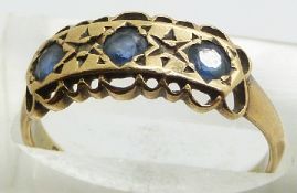 A 9ct gold ring set with sapphires, 2.4g, size P