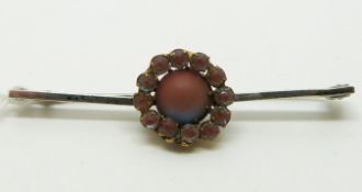 A saphiret brooch