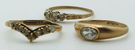 Three 9ct gold rings, 3.8g, size K