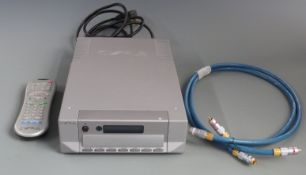 Cyrus 8x CD player with leads