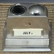 Art Deco inkwell and calendar
