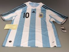 Argentina football shirt signed Maradona with certificate of authentication