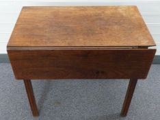 19thC mahogany Pembroke table with two graduated drawers to one end and a single deep drawer