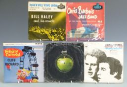 Approximately 150 singles of mixed genres including Pop, Jazz, Rock n Roll etc from the 1950s,