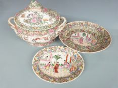 Chinese famille rose twin-handled lidded tureen and under-plate with a separate oval dish, H28cm
