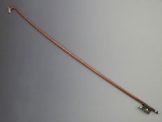 German violin bow stamped 'XI', 46.7g